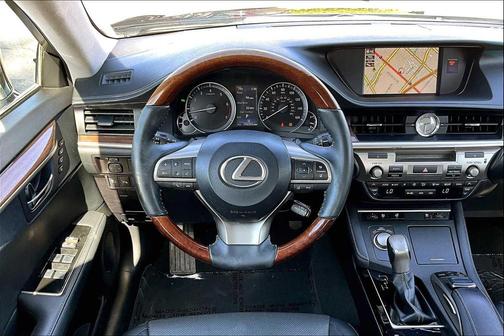 2017 Lexus ES 350 Base