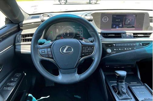 2021 Lexus ES 300h Base