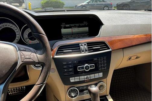 2014 Mercedes-Benz C-Class Luxury