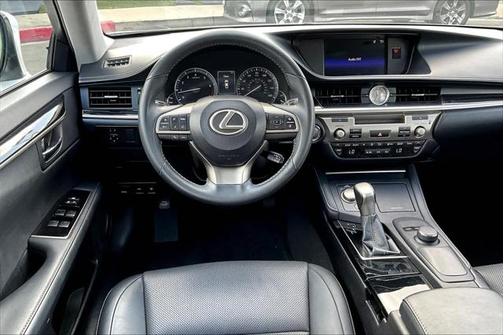 2016 Lexus ES 350 Base