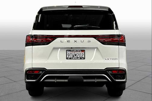 2025 Lexus LX 700h F SPORT