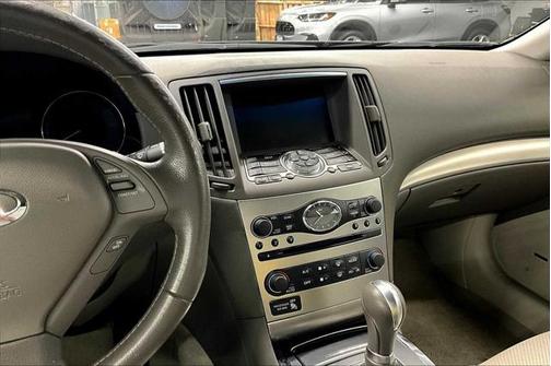 2011 INFINITI G37 Journey