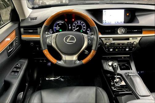 2013 Lexus ES 300h Base