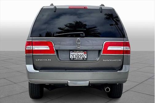 2014 Lincoln Navigator Base