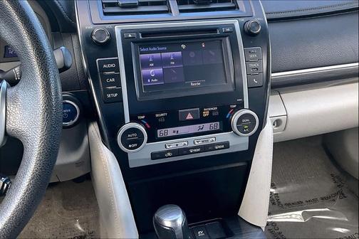 2014 Toyota Camry Hybrid LE