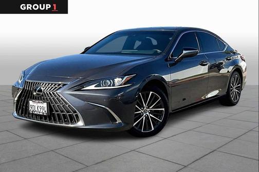 2023 Lexus ES 300h Base