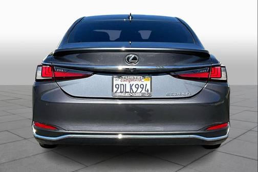 2023 Lexus ES 300h Base