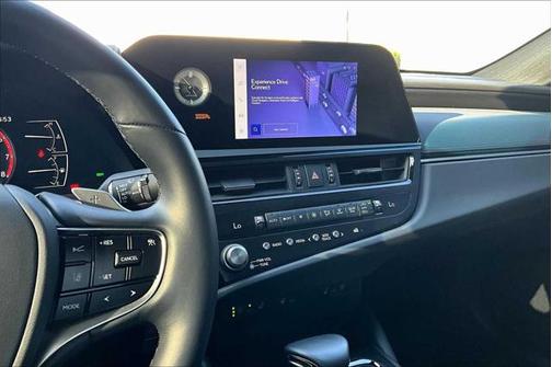 2025 Lexus ES 300h Base