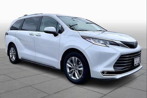 2024 Toyota Sienna Limited