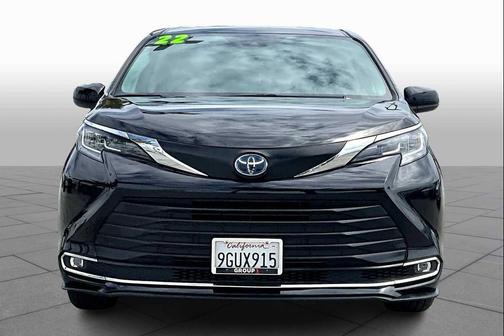 2022 Toyota Sienna XLE 7 Passenger