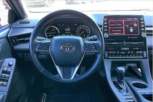 2021 Toyota Avalon Hybrid XSE