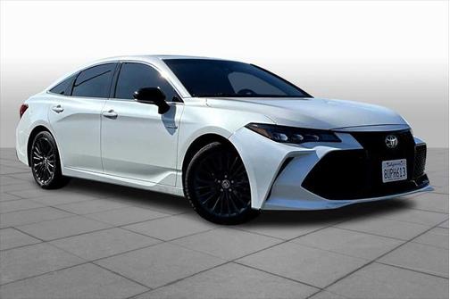 2021 Toyota Avalon Hybrid XSE