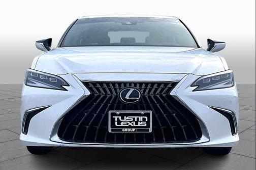 2024 Lexus ES 300h Luxury