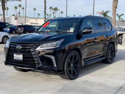 2021 Lexus LX 570 Three-Row