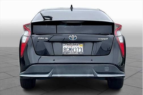 2016 Toyota Prius Four Touring