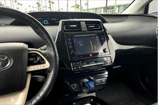 2016 Toyota Prius Four Touring