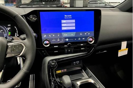 2025 Lexus NX 450h+ F SPORT Handling