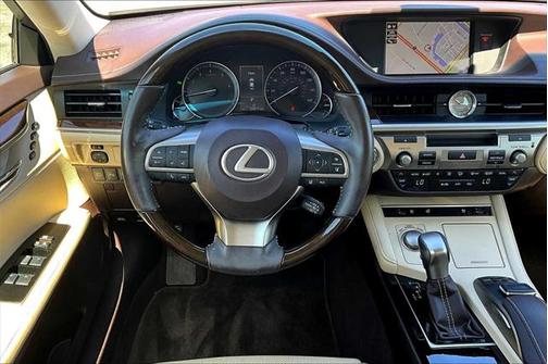 2017 Lexus ES 350 Base