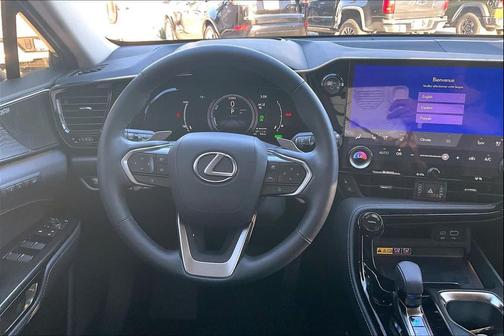 2025 Lexus NX 450h+ Luxury