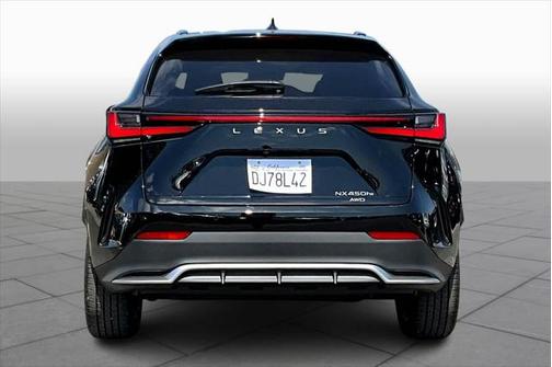2025 Lexus NX 450h+ F SPORT Handling
