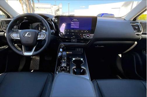 2025 Lexus NX 450h+ Luxury