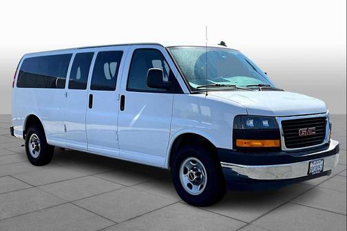 2018 GMC Savana 3500 LT