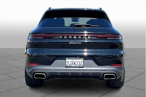 2024 Porsche Cayenne AWD