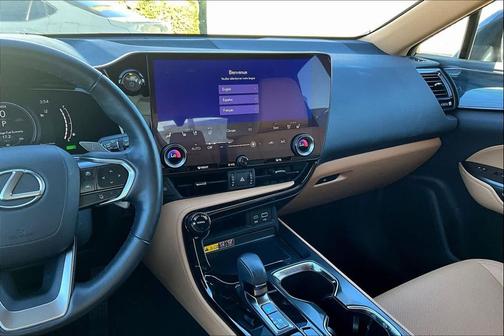 2025 Lexus NX 350h Premium