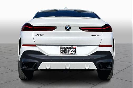 2022 BMW X6 xDrive40i