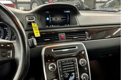 2016 Volvo XC70 T5 Premier