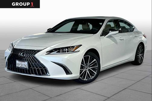 2025 Lexus ES 300h Base