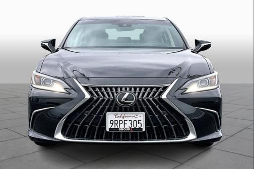 2025 Lexus ES 300h Base