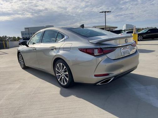 Atomic Silver 2021 Lexus ES 350 Base