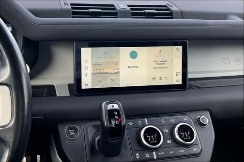 2023 Land Rover Defender 110 SE