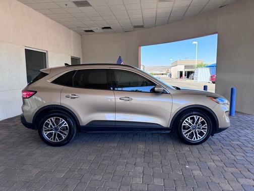 DESERT GOLD METALLIC 2020 Ford Escape SEL