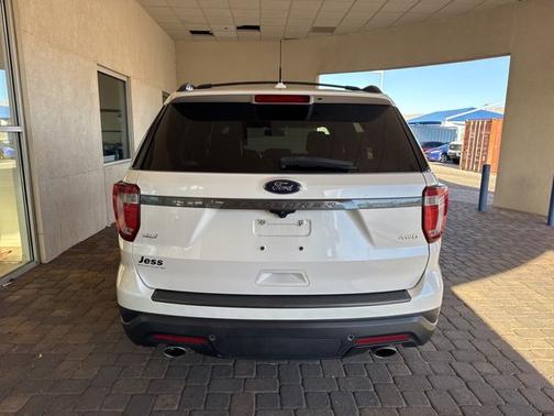 WHITE PLATINUM TRI-COAT 2019 Ford Explorer XLT