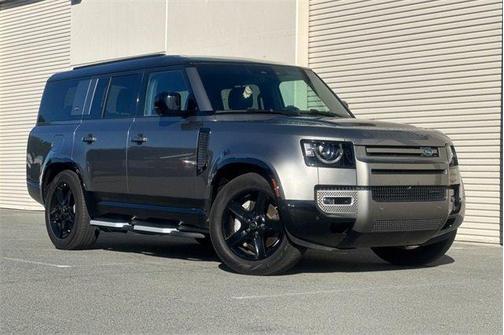 2023 Land Rover Defender 130 X-Dynamic SE