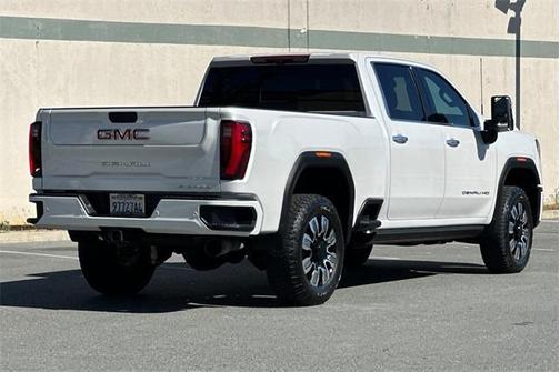 2024 GMC Sierra 2500 Denali