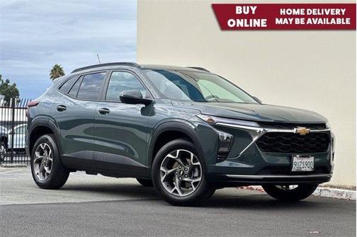 2025 Chevrolet Trax LT