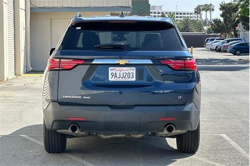 2022 Chevrolet Traverse LT Leather