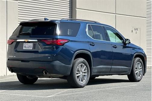 2022 Chevrolet Traverse LT Leather