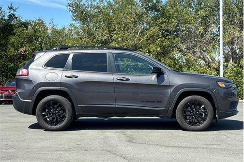 2023 Jeep Cherokee Altitude