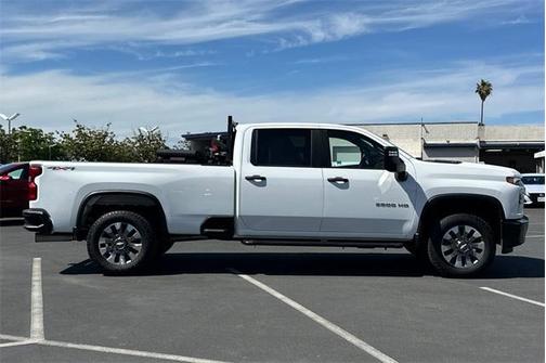 2023 Chevrolet Silverado 2500 Custom