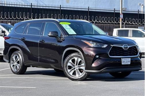 2022 Toyota Highlander XLE