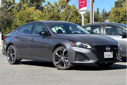2023 Nissan Altima SR FWD