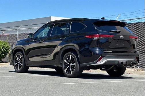 2022 Toyota Highlander XSE