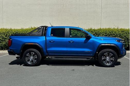 Dynamic Blue Metallic 2024 GMC Canyon AT4