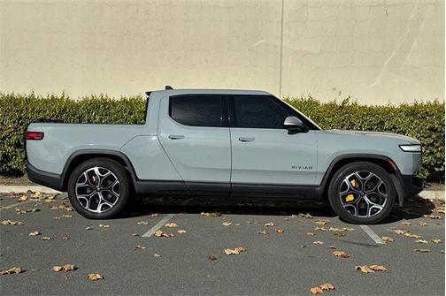 2022 Rivian R1T Adventure