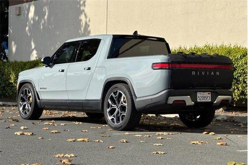 2022 Rivian R1T Adventure