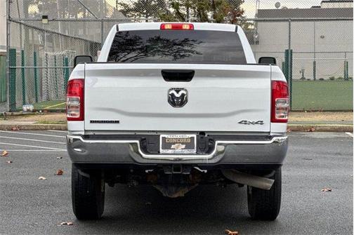 2024 RAM 2500 Big Horn Crew Cab 4x4 8' Box